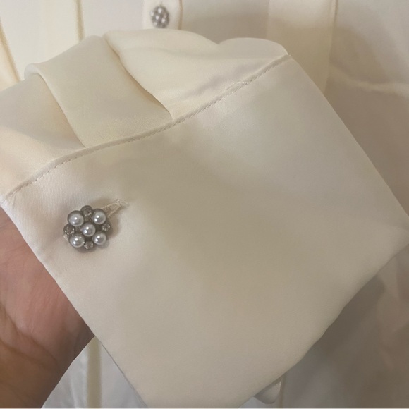NWT Zara Silk Like Cream Button Up Blouse Women’s Large Jeweled Pearl Buttons - Picture 6 of 9